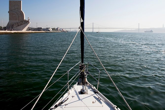 Morning Sailing Tour in Tagus River From Lisbon - Sights Along the Way