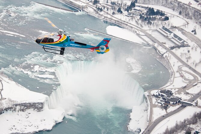 Niagara Helicopters Winter Lights at Night Tour - Capturing Memorable Moments