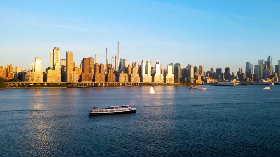 NYC: Circle Line Harbor Lights Cruise Skip-The-Box-Office - Accessibility and Inclusions