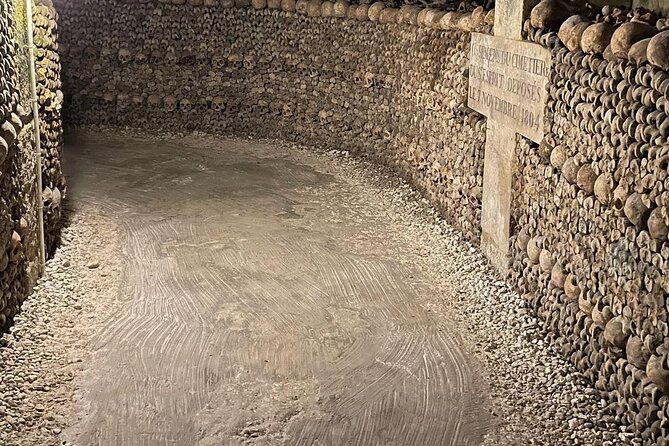 Paris Catacombs: Skip-the-Line Catacombs Audio Guided Tickets - Overall Tour Experience