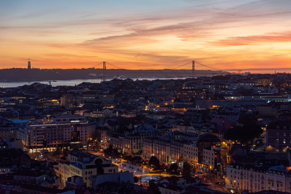 Photograph Lisbon at Night Walking Tour With a Photographer - Meeting Point