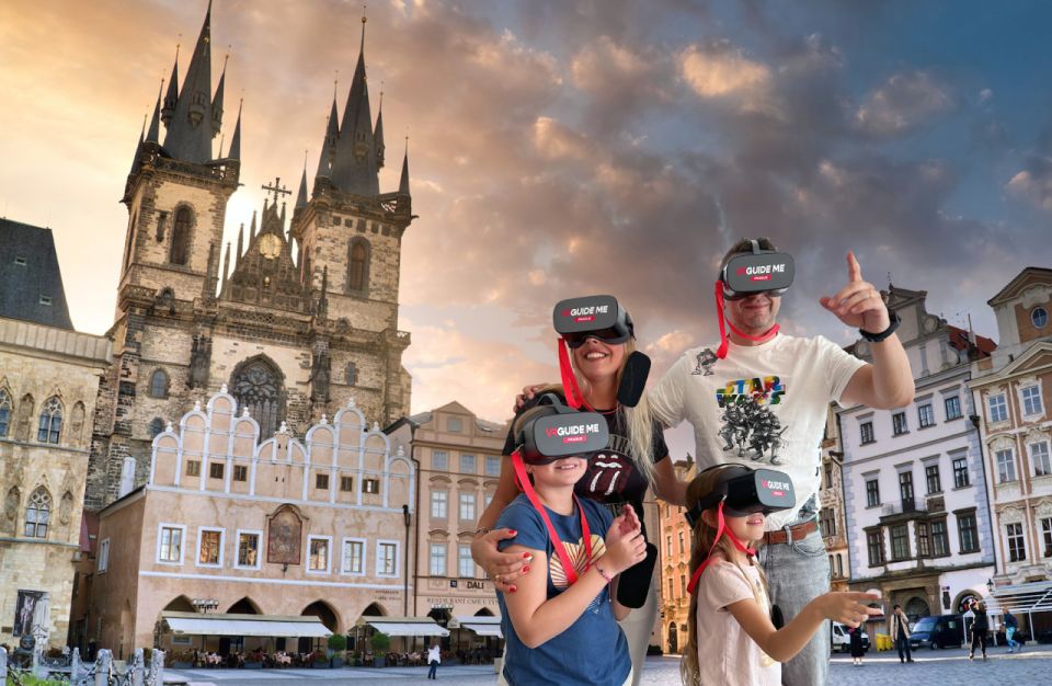 Prague: Immersive History Walking Tour and VR - Discovering Pragues History