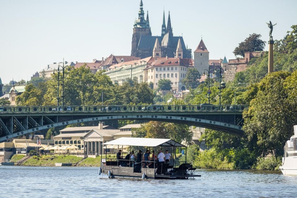 Prague: Private Cycle Boat River Tour With Beer or Prosecco - Customer Ratings