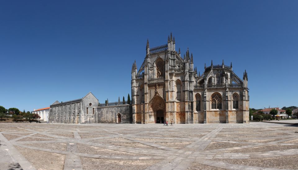 Private Fatima Full Day Tour From Lisbon - Óbidos Medieval Village