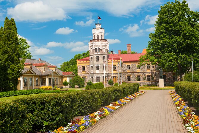 Private Full-Day Trip to Turaida, Sigulda, and Cesis - Turaida: Exploring the Castle