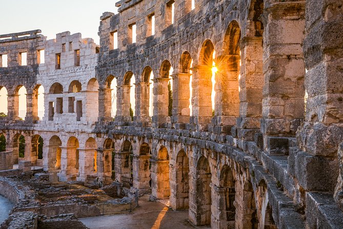 Pula Arena Amphitheater Admission Ticket - Transportation and Accessibility