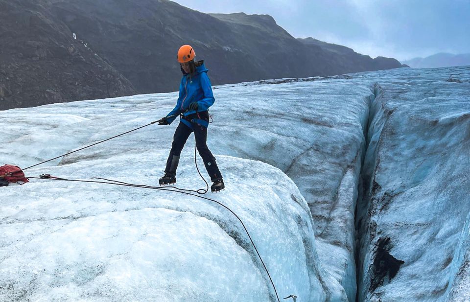 Reykjavik/Sólheimajökull: Glacier Hiking & Ice Climbing Trip - Gear and Clothing Requirements