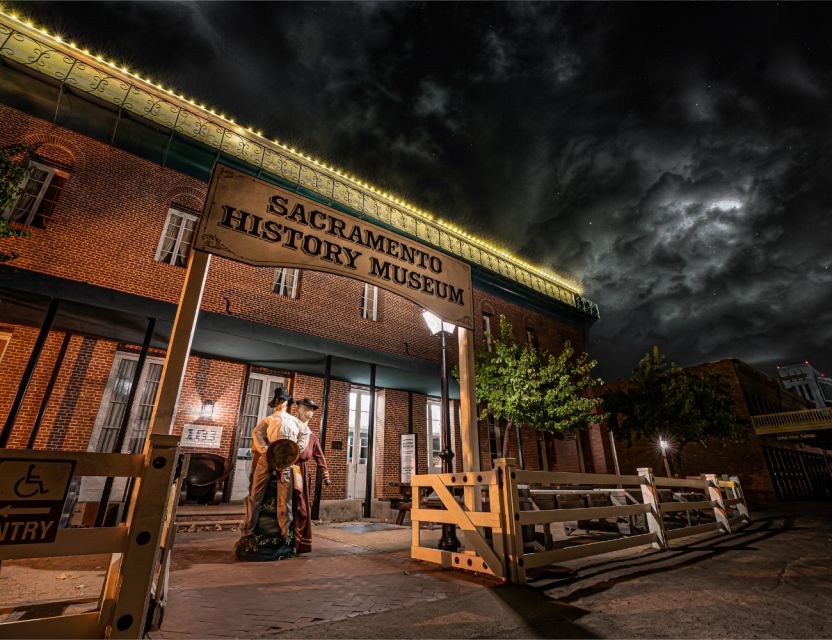 Sacramento: Gunslingers Ghosts and Ghouls Walking Tour - Meeting Point and Duration