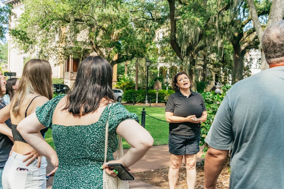 Savannah: Ghosts, Asylums, Voodoo, and Horror Walking Tour - Dimly Lit Alleys and Eerie Squares