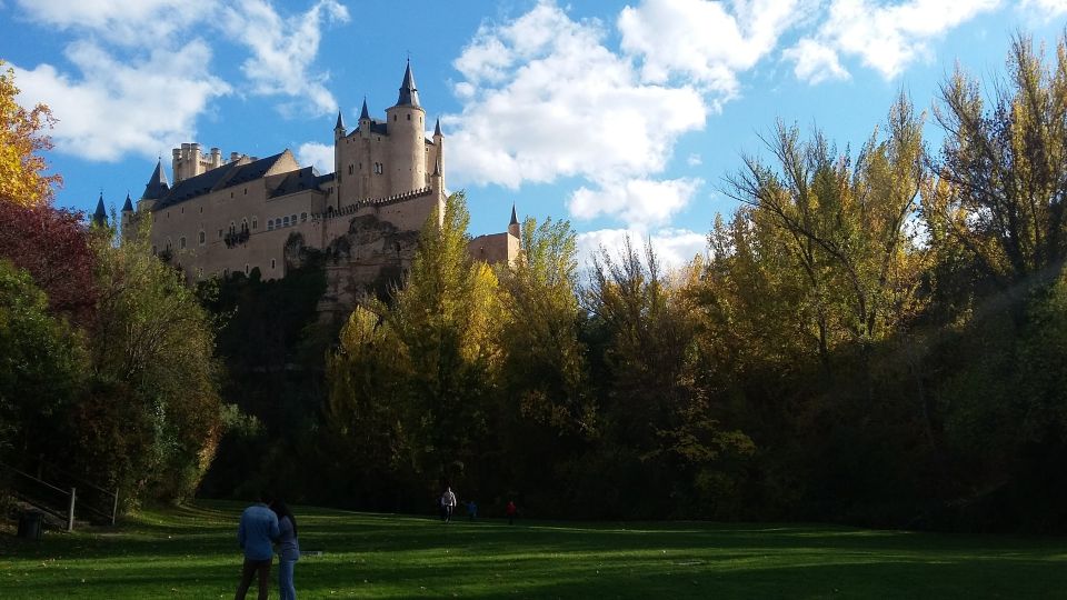 Segovia: Private City Walking Tour With Alcázar of Segovia - Tour Details and Inclusions