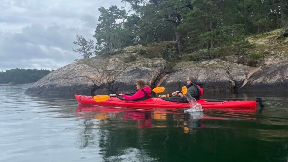 Stockholm: Winter Kayaking Tour With Optional Sauna Time - Frequently Asked Questions