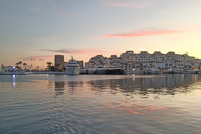 Sunset Sailing on a Private Sailboat Puerto Banús Marbella - Sailboat Features