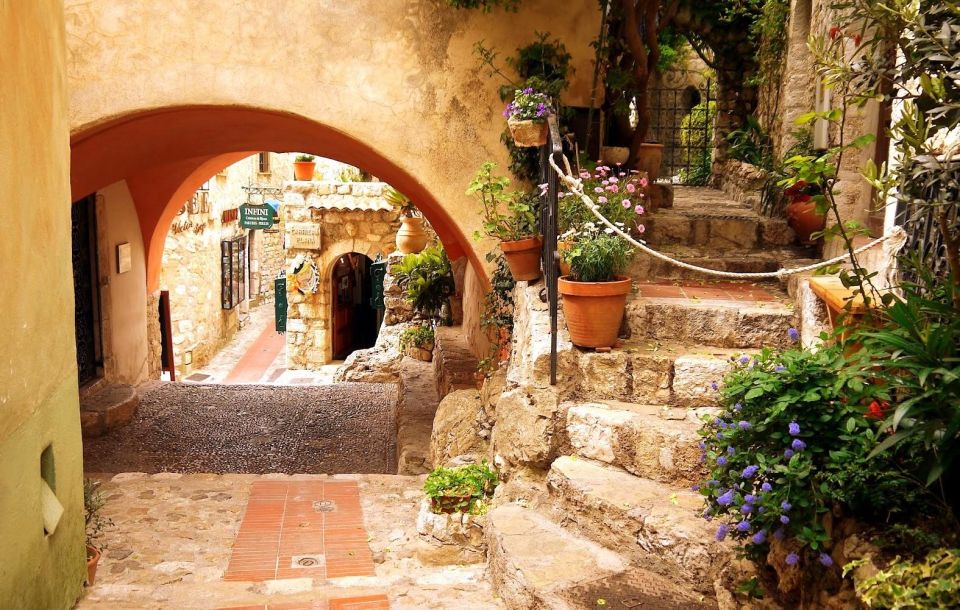 The Best Perched Medieval Villages on the French Riviera - Gourdons Stunning Medieval Landscape