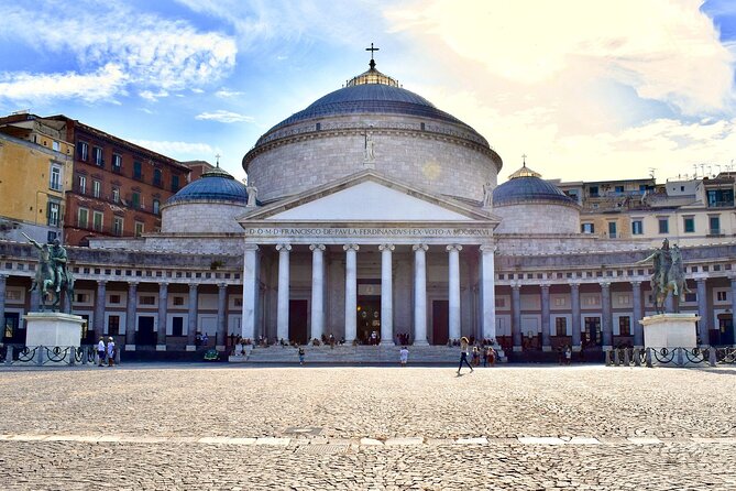 Tour of the Monumental Naples With an Art Expert - About the Guide