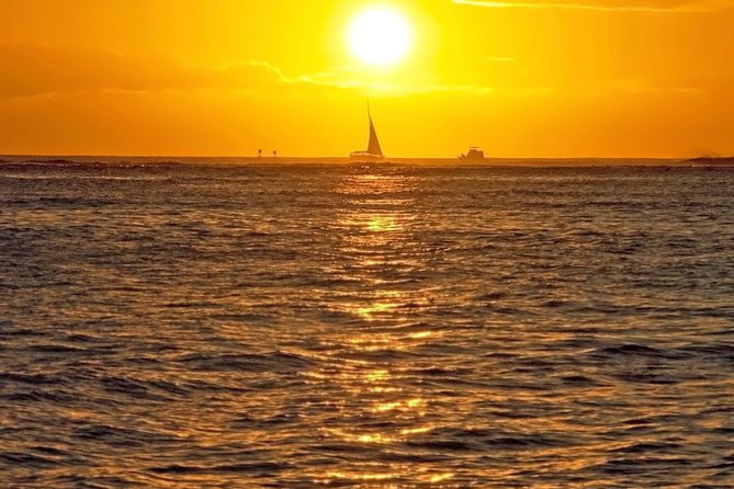 Waikiki Sunset Cocktail Cruise Including Drinks and Appetizers - Cruise Route and Activities