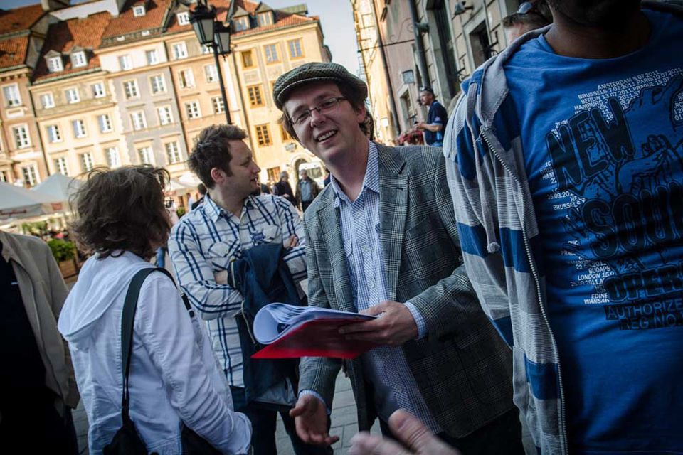 Warsaw: Classic Highlights Private Tour by Vintage Car - Visiting Castle Square