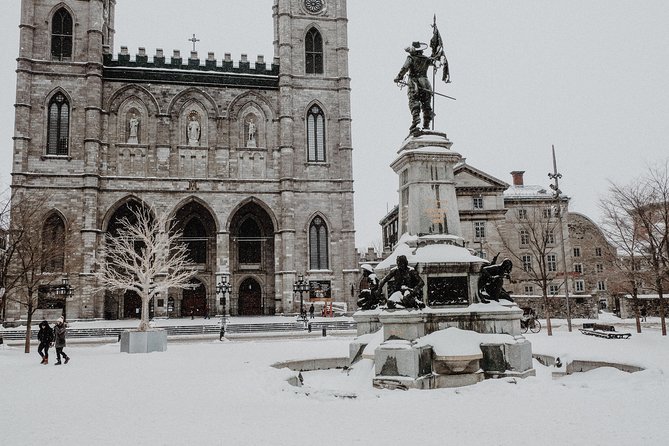 Winter Walking Tour of Old Montreal - Exploring Old Montreal