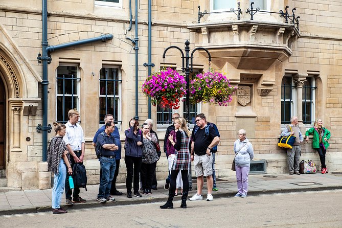 3-Hour Private Tour of Oxford With University Alumni Guide - Experiencing Oxfords History