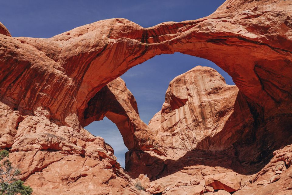 Arches National Park: Sunset Pavement Van Tour - National Parks Pass Recommendation