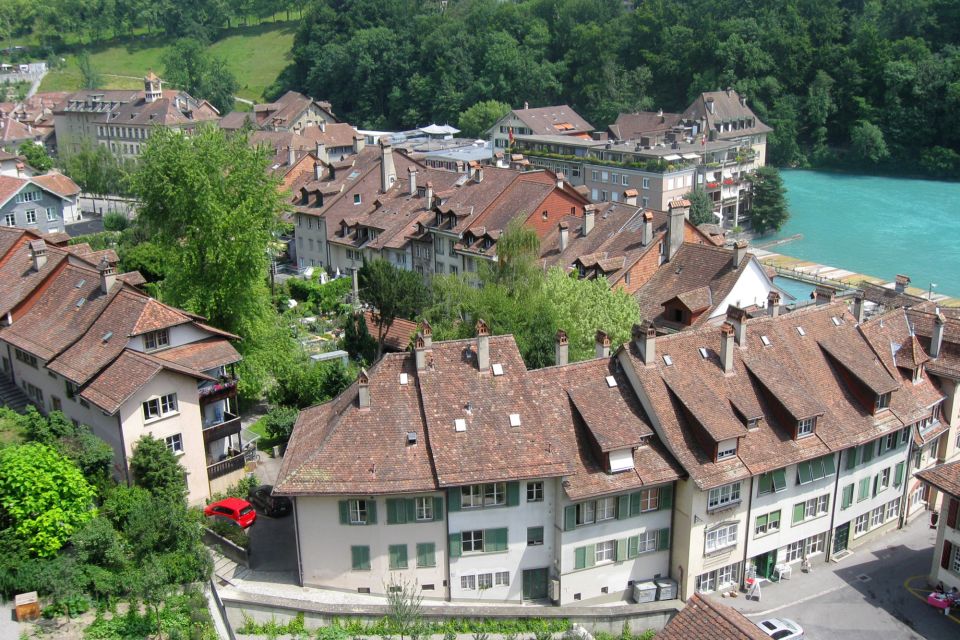 Bern Highlights Self-Guided Scavenger Hunt and Walking Tour - Main Attractions