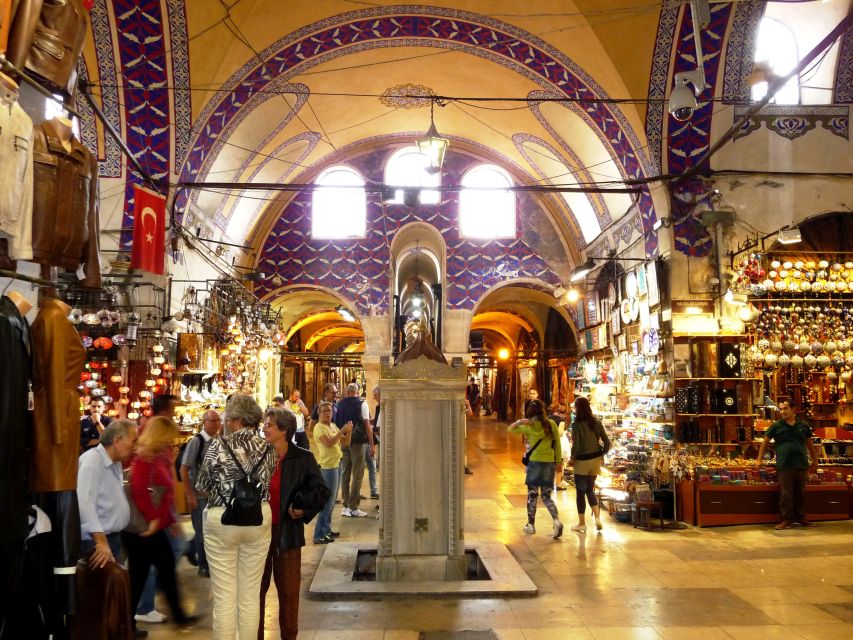 Best of Istanbul With Local Guide - Local Turkish Lunch