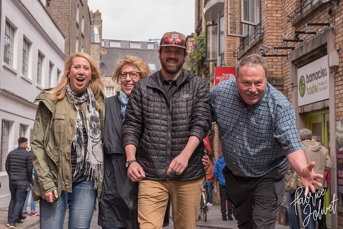 Dublin Family Adventure: Cherished Memories in Every Photo - Exploring Dublins Landmarks