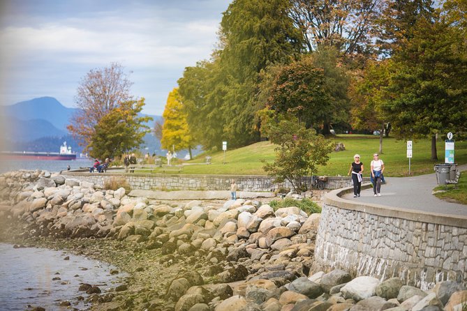 Evening Tour of Vancouvers Stanley Park - Tour Schedule and Itinerary