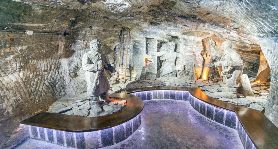 From Warsaw: Guided Tour to Wieliczka Salt Mine and Krakow - Accessibility and Dietary Considerations