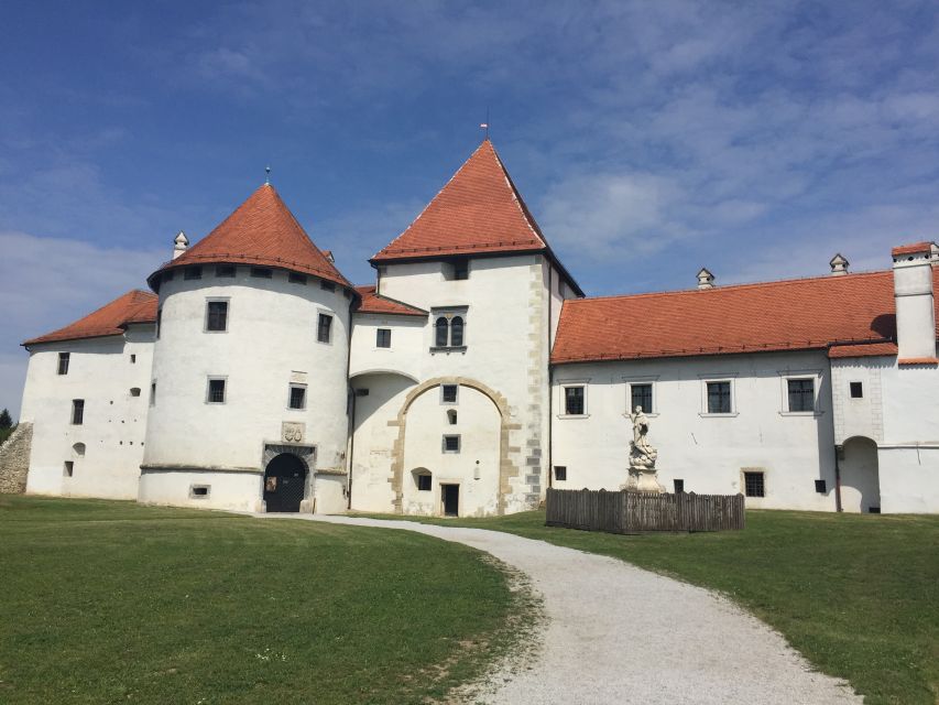 From Zagreb: Varazdin Baroque Town & Trakoscan Castle - Varazdin Exploration