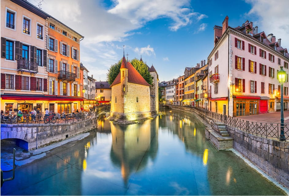 Full-Day Private Tour From Geneva to Annecy - Recommended Attire