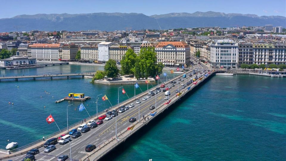 Geneva: Self-Guided Audio Tour - Audio Guide Languages and Availability