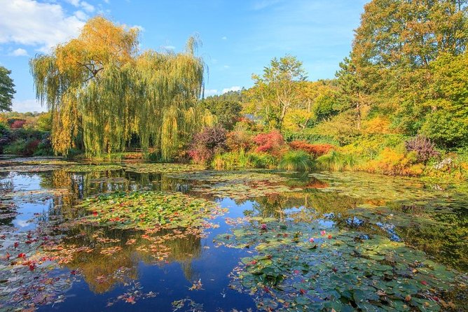 Giverny and Versailles Full-Day Private Guided Tour With Hotel Pickup - Personalized Experience