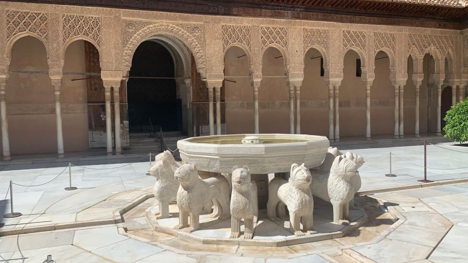 Granada: Alhambra Guided Tour W/ Nasrid Palaces & City Pass - Not Allowed