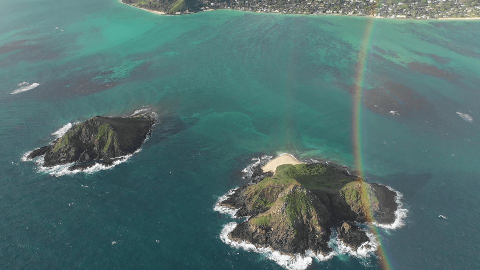 Kailua: Mokulua Islands Kayak Tour With Lunch - Seasonal Sights