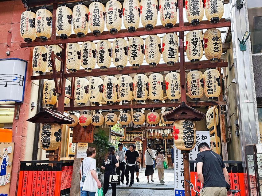 Kyoto: Nishiki Market and Depachika Food Tour With a Local - Discover Depachika Food Hall