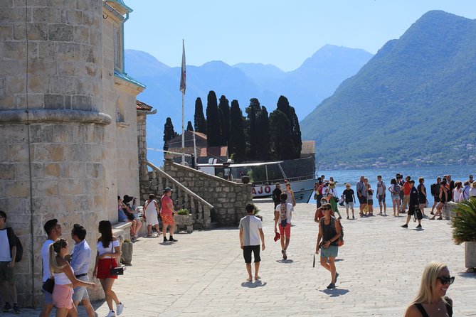 Lady of the Rocks Island and Perast Old Town-Kotor Tour (2 Hours) - Meeting Point and Location