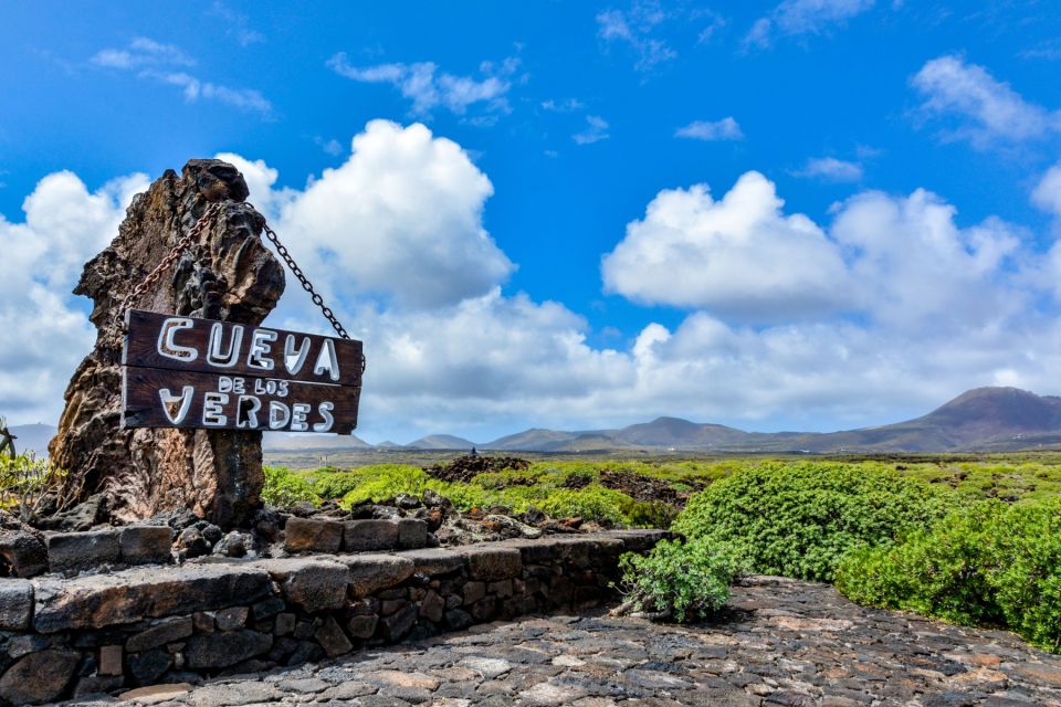 Lanzarote: Timanfaya Park, Jameos Del Agua & Green Cave Day Trip - Participant Requirements