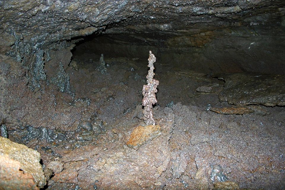 Leidarendi Cave: Lava Tunnel Caving From Reykjavik - Mobility Considerations