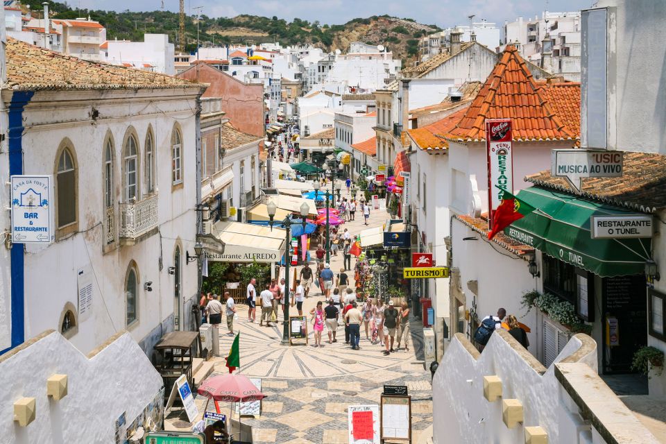 Lisbon: Algarve 3-Day Trip for Seniors With Hotels and Lunch - Accessibility Information