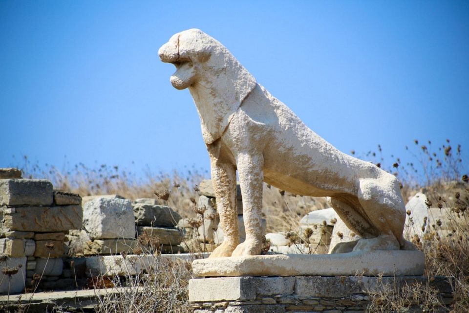 Mykonos: Delos & Rhenia Boat Cruise With Lunch & Transfer - Onboard Amenities and Services