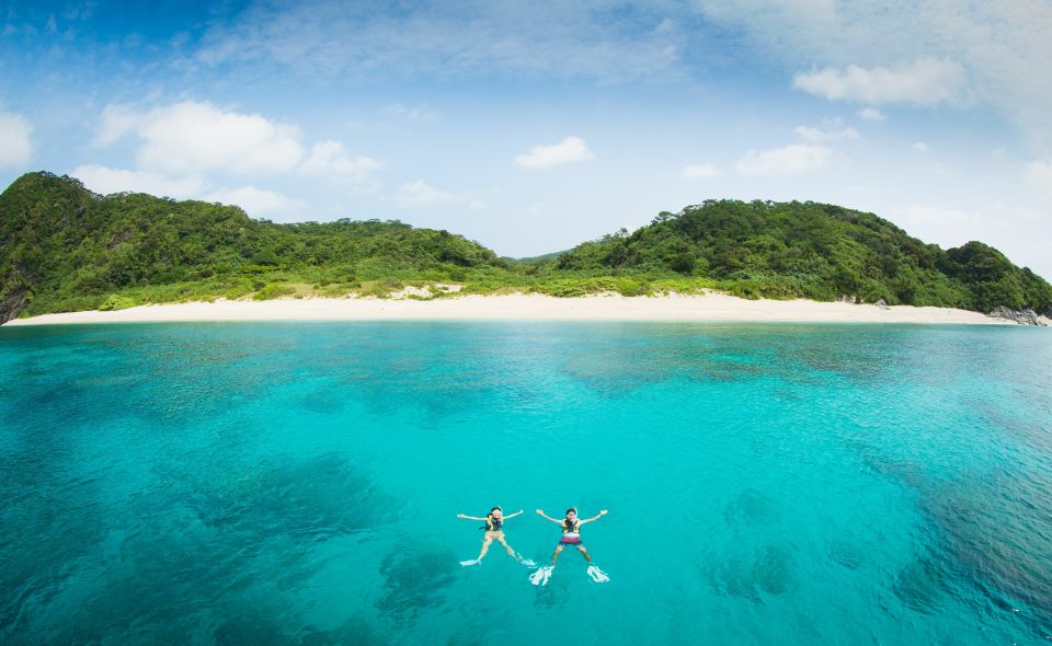 Naha, Okinawa: Keramas Island Snorkeling Day Trip With Lunch - Pickup and Check-in