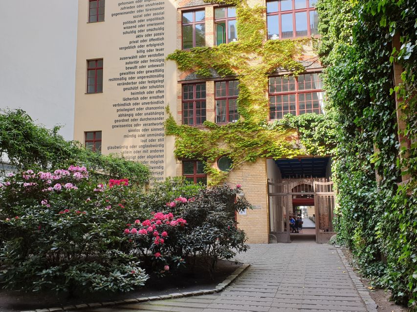 Nazi Berlin and the Jewish Community Tour - Wartime Building Scars