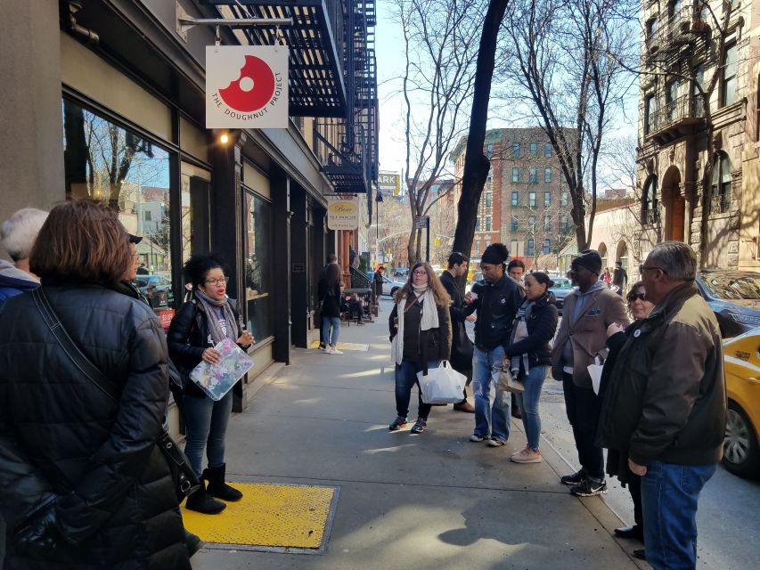 Nyc: Guided Delicious Donut Tour With Tastings - Donuts and Flavors