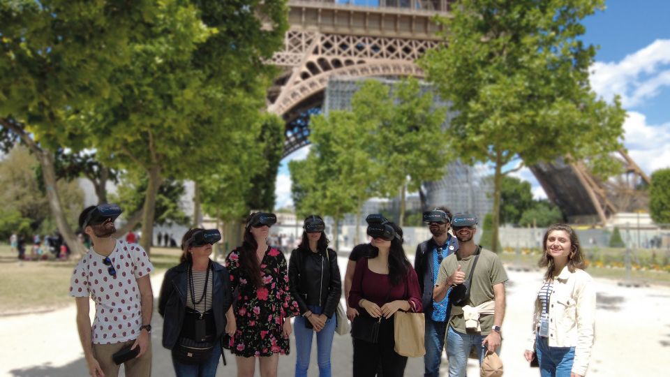 Paris : Immersive Eiffel Tower Tour With Virtual Reality - Meeting Point and Logistics