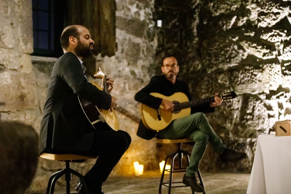 Porto: Cellar Tour, Dinner & Fado Show at Fonseca - Activity Duration and Capacity