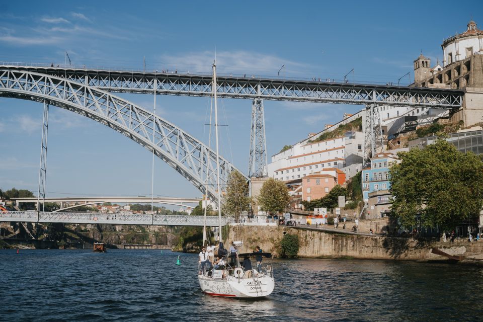 Porto: Romantic Sailboat Cruise - Admiring the City Views