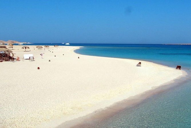 Private Boat Snorkeling Trip And Lunch Up To 10 Pax From Hurghada - Seafood Lunch Buffet