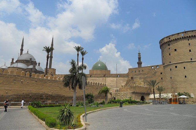 Private Day-Tour to Egyptian Museum, Citadel of Sala Din and Old Cairo - Discover the Citadel of Saladin