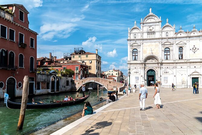 Private Gondola Ride in Venice off the Beaten Track - Optional Night Ride