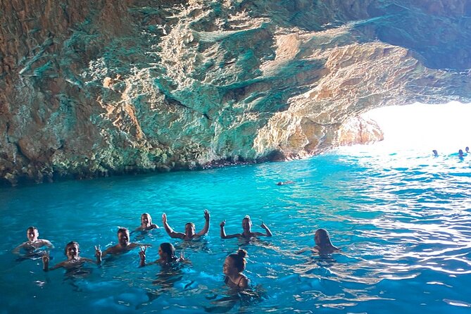 Private Tour : Blue Cave Boat Tour 3 Hours Experience Package Tour Overview